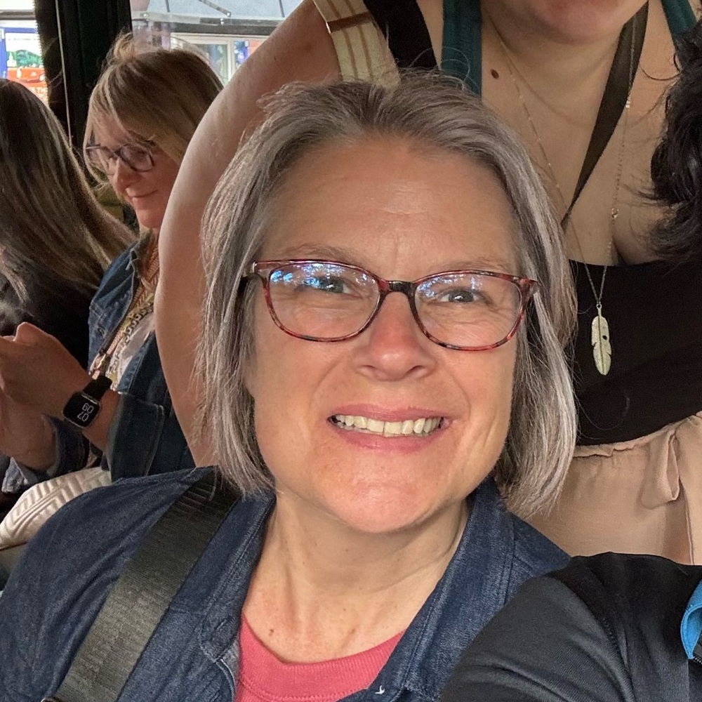 Meet your Posher, Lisa